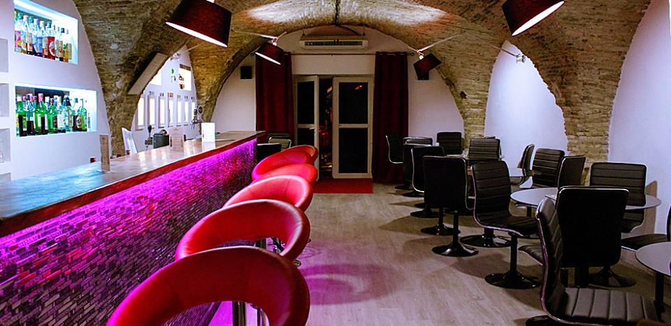 Le Comédie Club Vieux Port, Espace Kev Adams 1