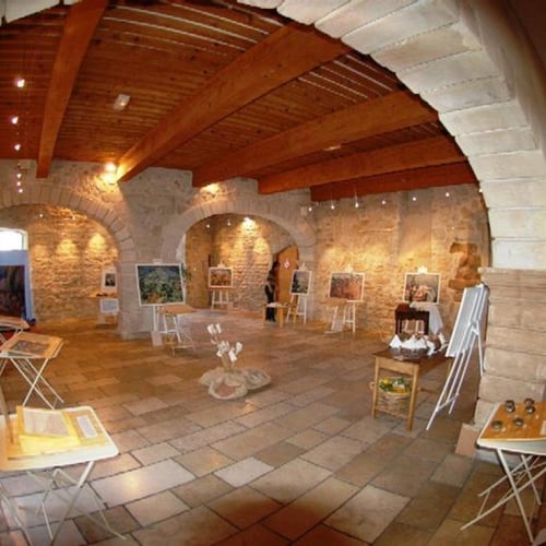 Maison de la culture et du tourisme Trets 1