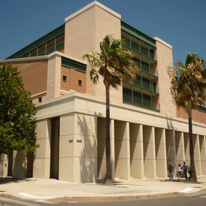Théâtre des Salins, Scène Nationale de Martigues, extérieur