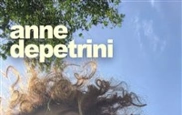 Anne Depetrini dans À côté