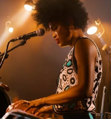 Ahinama, musique cubaine