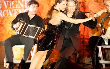 Tango entre musique et danse