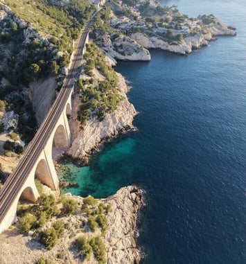 A la découverte de la ligne ferroviaire de la Côte Bleue en TER ZOU !