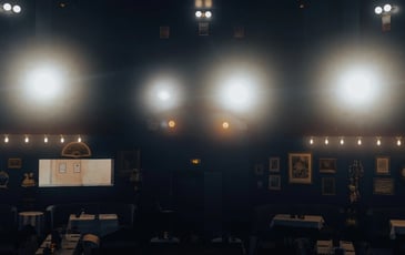 Visite du Cabaret : De la scène aux coulisses