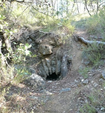 Le long de l'aqueduc romain de Traconnade à Jouques