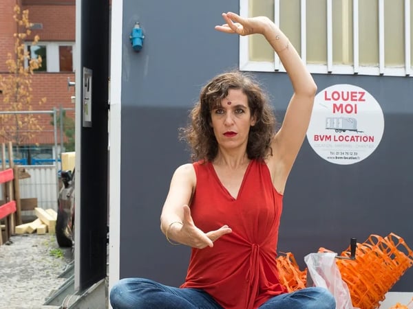 Une femme est un artichaut