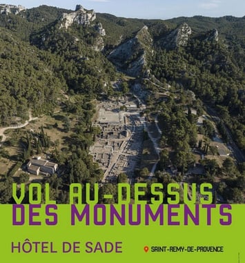 Vol au-dessus des monuments