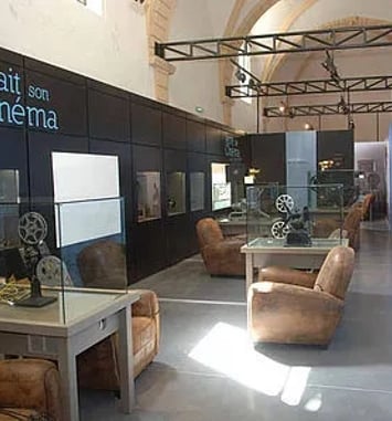Visite commentée de la cinémathèque Prosper Gnidzaz