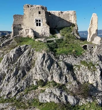 Visite guidée du Castellas de Roquemartine et animations médiévales