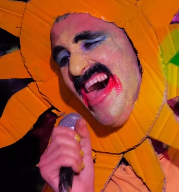 Scène ouverte avec le Shit Show