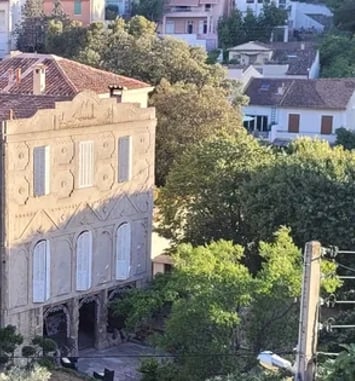 Les rocailles au cœur de Marseille, Villa Costa