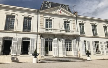 Le Château de la Demande et les Monuments de la Légion étrangère