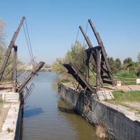 Visite commentée : Du Pont Langlois au Pont van Gogh, un déjeuner sur l'herbe