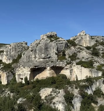 Balade commentée à la découverte des carrières de pierre de Calissanne