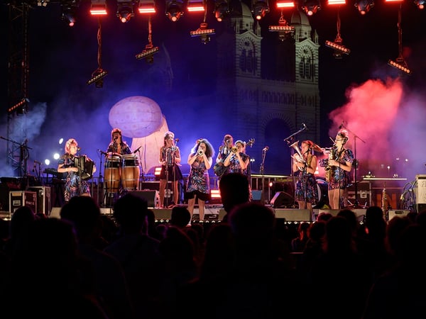 Medusa Cumbia festive, populaire et 100% féminine