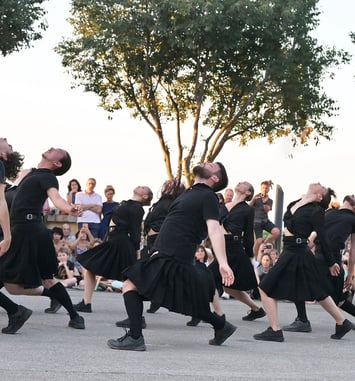 Groupe Urbain d'Intervention Dansée du Ballet Preljocaj (G.U.I.D.)