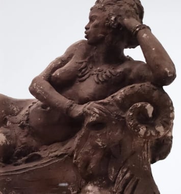 Les statues de l'escalier de la Gare Saint-Charles
