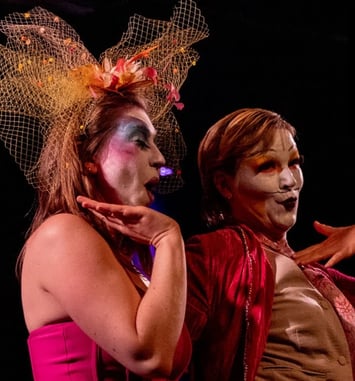 Le cabaret des puissant.es