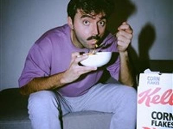 Pierre Garrigues dans Presque prêt