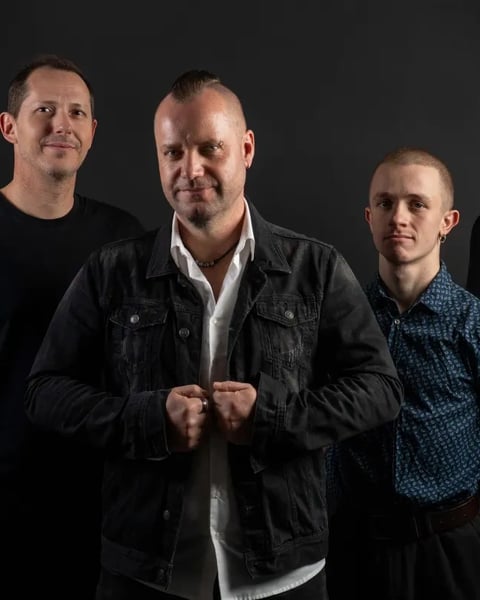 Nka, pop-trad des Balkans