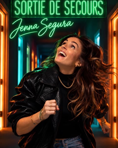 Jenna Segura dans Sortie de secours